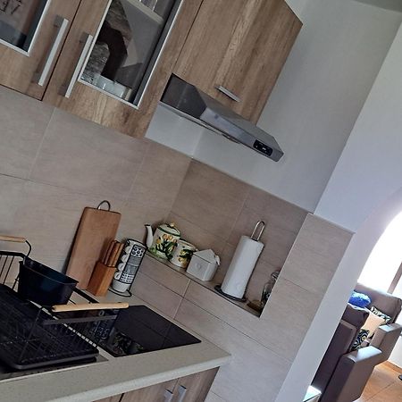 Grapeline Guesthouse Chotin Экстерьер фото