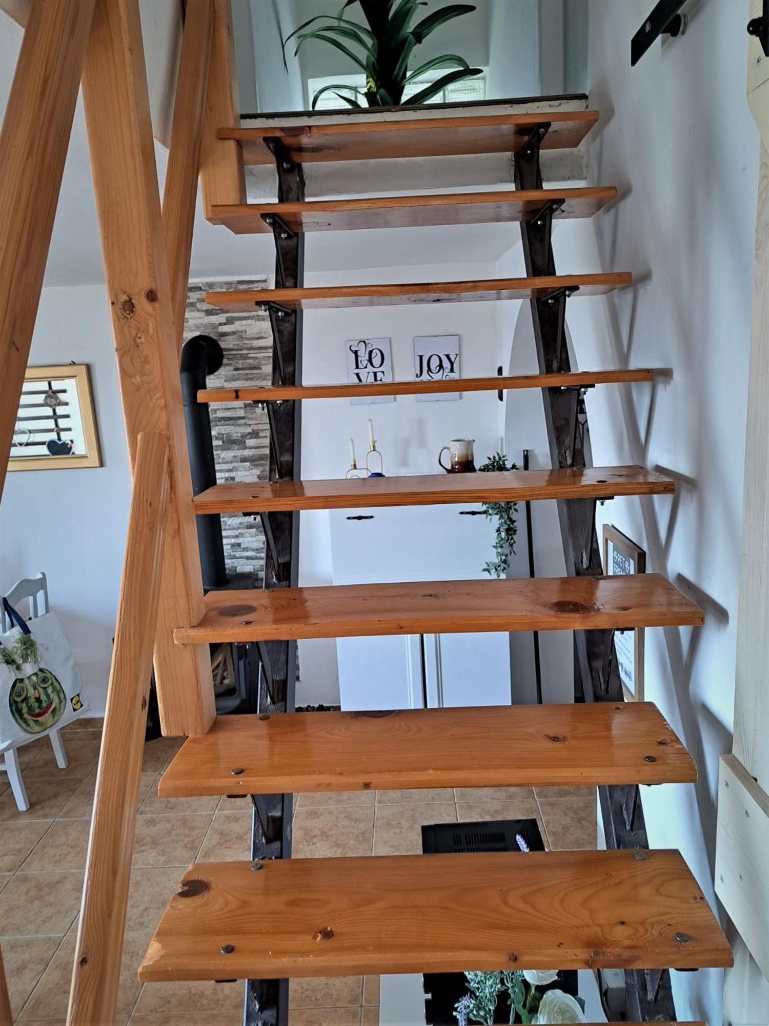 Grapeline Guesthouse Chotin Экстерьер фото